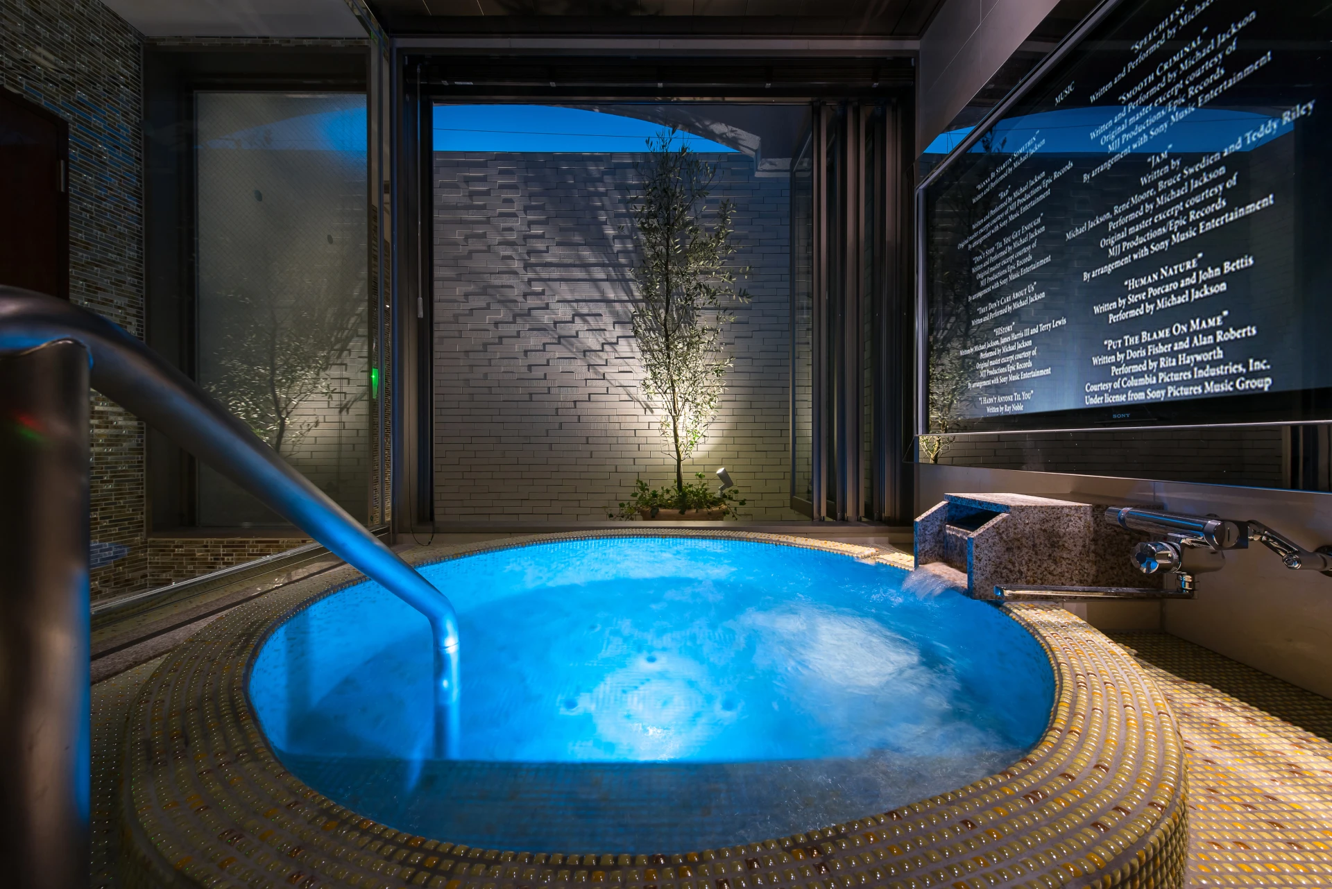 ラグジュアリースイート