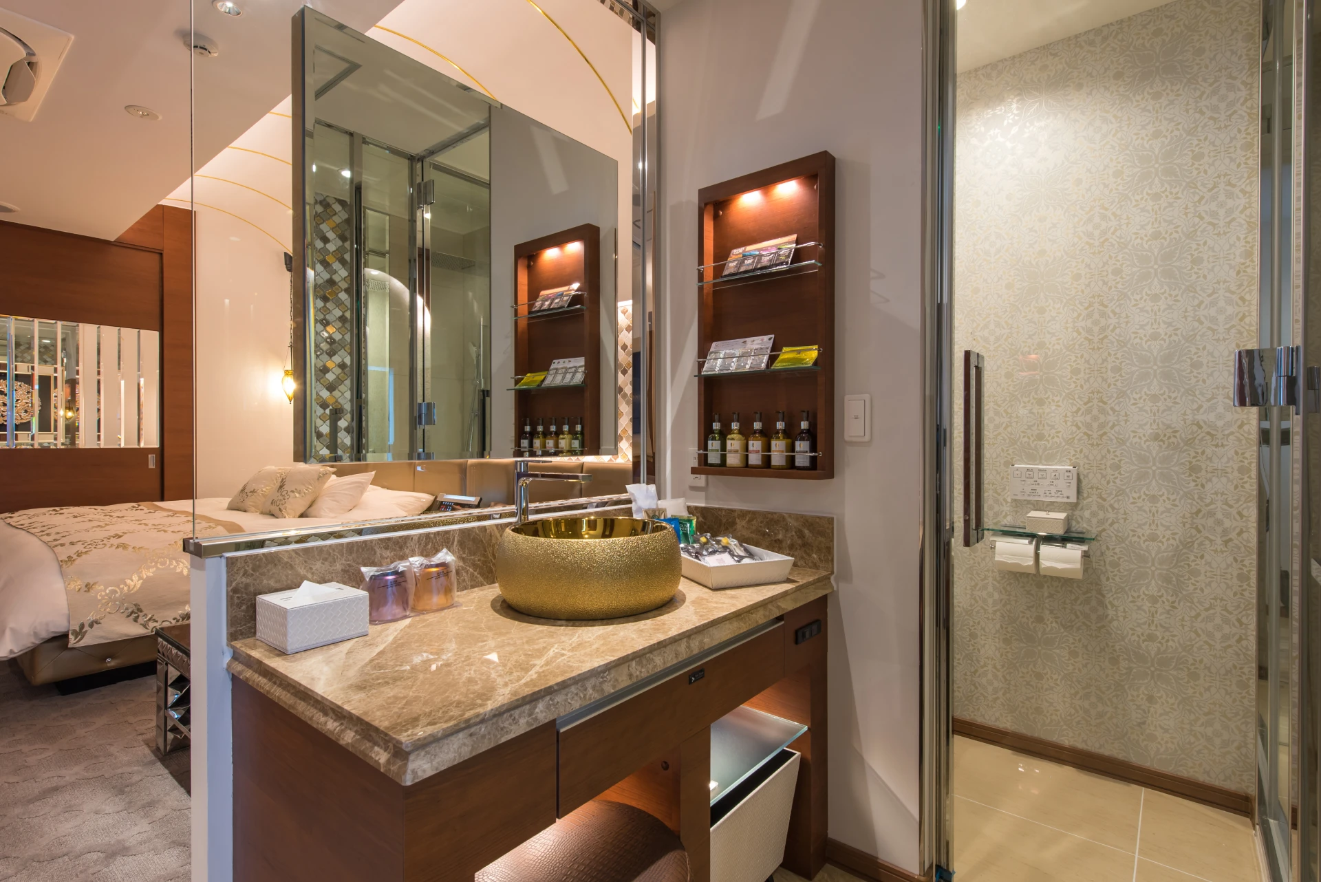 ラグジュアリースイート